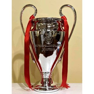 ถ้วย UEFA Champions League สเกล1:1 เท่าของจริง