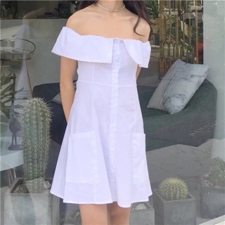 มินิเดรสปาดไหล่สีขาว
