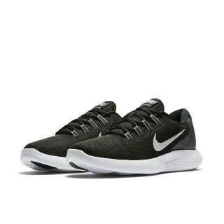 NIKE LUNARCONVERGE – 852462001