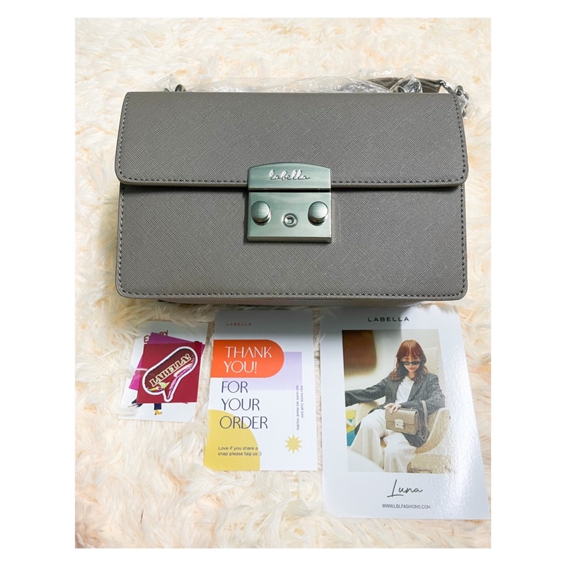 สินค้าหมด❗️กระเป๋า Labella : รุ่น Luna M กระเป๋าสะพายสายโซ่