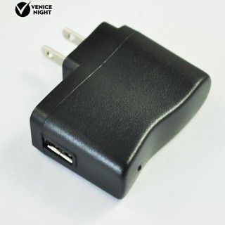 * AC 110V-240V to DC 5V 500mA อะแดปเตอร์ชาร์จ USB ที่ผนังปลั๊ก US