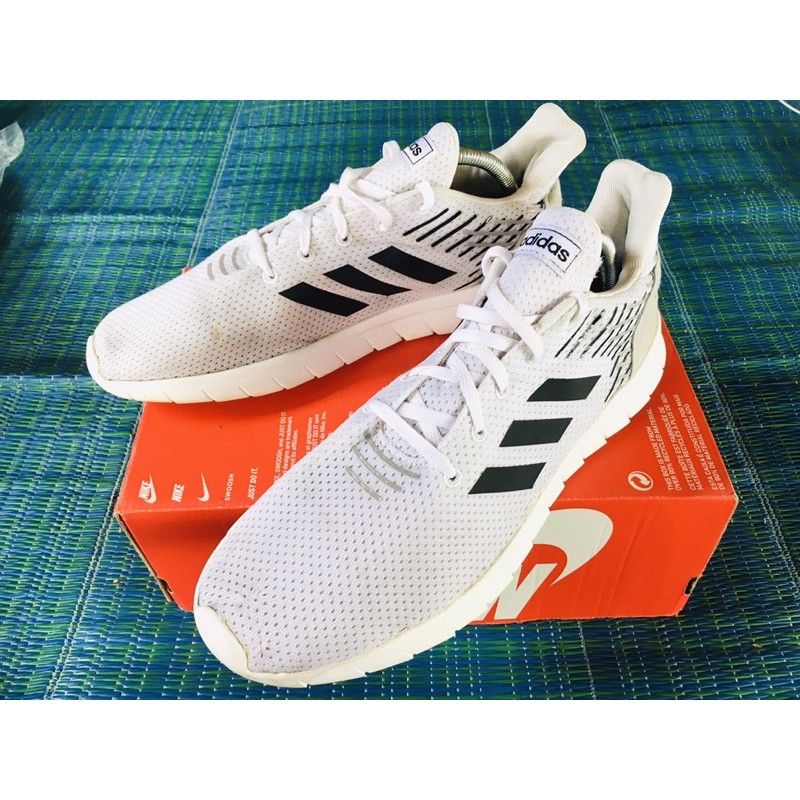 Adidas ไซส์44 รองมือสองของแท้ ราคาถูกๆราคาเทๆ