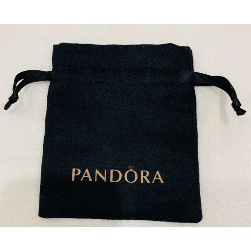 [พร้อมส่ง แท้100%]Pandora black velvet pouch size 10.5x12.5 cm ถุงกำไลกำมะหยี่ pandora สีดำ