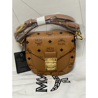 New mcm กระเป๋าสะพาย Tracy ลาย Visetos size.mini