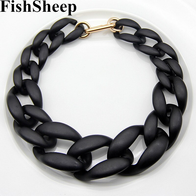 chunky plastic chain link necklace