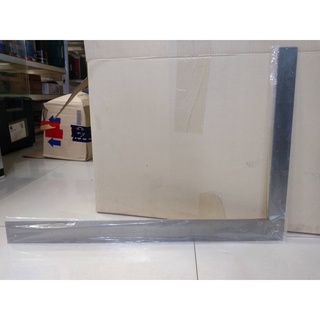 ฉากเหล็กวัดไม้ STANLEY รุ่น 45-600 ขนาด 16 x 24 นิ้ว สีเงิน