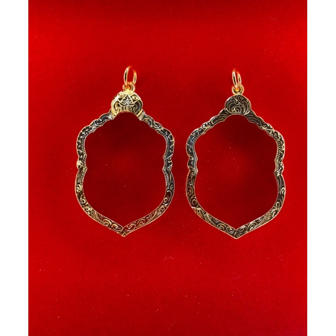 กรอบทองสูตรชุบทองแท้💯 หลวงพ่อพัฒน์ เสือคาบดาบ รุ่นบารมี99 รหัส G-415 งานขึ้นมือ byS.O.J.