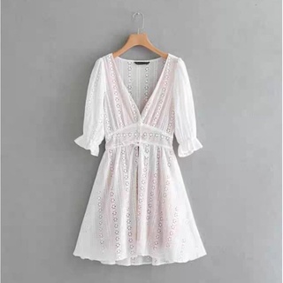 พร้อมส่ง เดรสสีขาวBoho dress