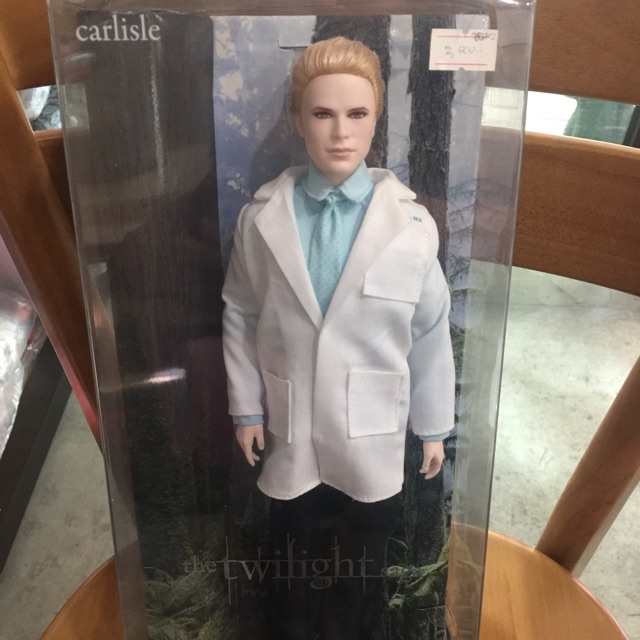 Vampire the twilight saga Barbie Ken dolls Carlisle  2,500.-฿