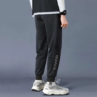FASH88DDAY ลด15% AP กางเกงกีฬาขายาว ผ้ายืด ขาปล่อยมีจั๊มขา เนื้อผ้าดี ใส่สบาย