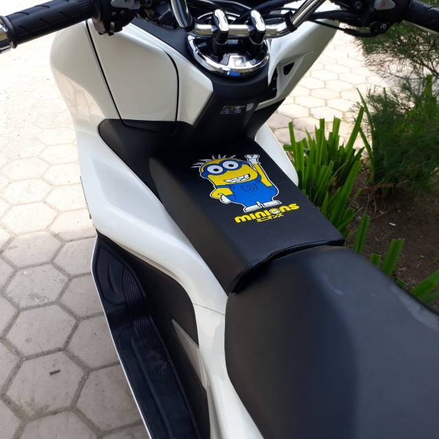 เบาะนั่งเด็กลายการ์ตูน Honda pcx