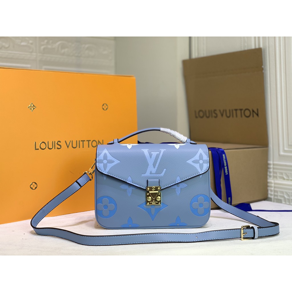 lv pochette metis blue