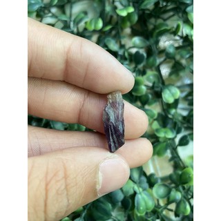 (B) พลอยดิบแท้ อเมทิสต์(Amethyst)พลอยธรรมชาติ 100% น้ำหนัก 7.00 กะรัต / ซื้อ 10 ฟรี 1 ทันที !!