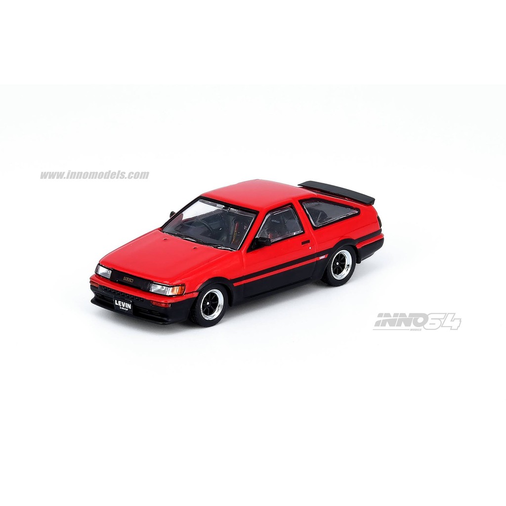 TOYOTA COROLLA AE86 LEVIN RED 1:64 (INNO64)