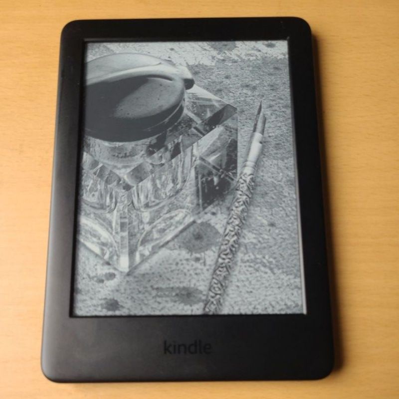 มือสอง Amazon Kindle eBooks Reader (10th Gen) 8GB WiFi เครื่องอ่าน