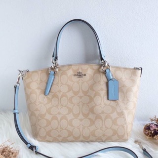 Coach F28989 Small kelsey satchel ใบนี้สวย หนังแคนวาสทนทาน ใช้งานง่าย ใส่ของได้เยอะค่ะ เยอะ