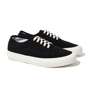 รองเท้าผ้าใบ Atlas รุ่น Logan Canvas Sneakers in Black