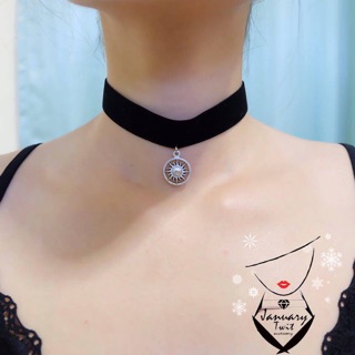 Choker กำมะหยี่สีดำ เส้นใหญ่ พร้อมจี้สวยๆ