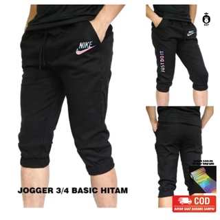 celana jogger 3/4 / jogger 3/4 / jogger nike / sablon hologram / celana training nike / jogger murah / bayar di tempat / top produk / terlaris / celana babyterry soft / celana olahraga / jogger pencek / celana pendek / bayarditempat