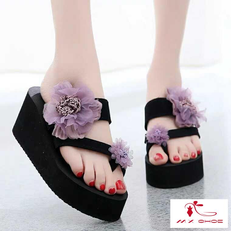 M & X~[พร้อมส่ง] ใหม่ รองเท้าแตะส้นสูง พื้นหนา กันลื่น เหมาะกับเดินชายหาด แฟชั่นสําหรับผู้หญิง 2024