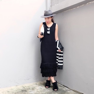 Knitted fringe maxi