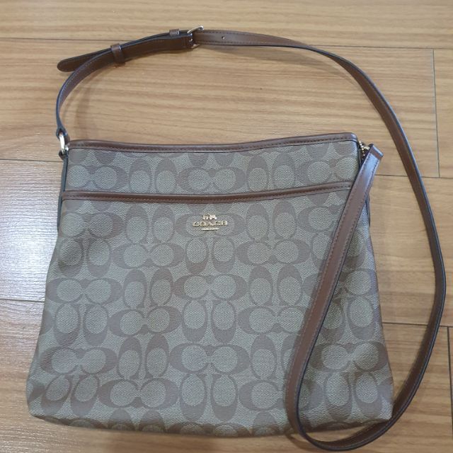 Coach cross body แท้ 100%