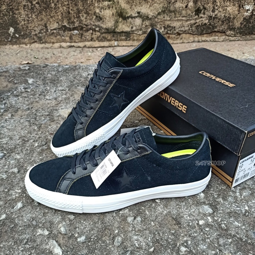 รองเท้าคอนเวิร์สหนังกลับ CONVERSE รุ่น ONE STAR PRO BLACK/WHITE รหัส 12-100524PBW