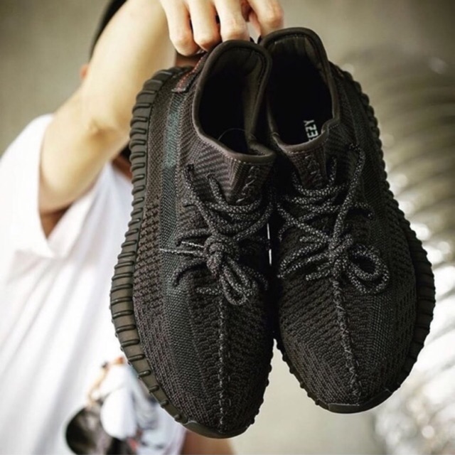 Adidas Yeezy 350 “Black” ของแท้ 💯%