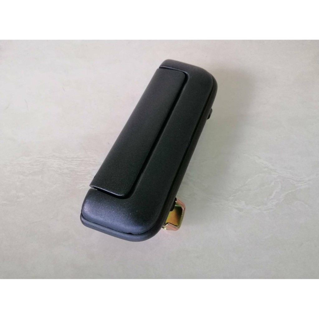 มือเปิดอันนอก   MITSUBISHI  STRADA 2500,2800,K64,K67,4M40   สีดำ ข้างLH(ซ้าย)   ราคาอันละ180บาท