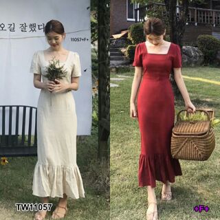 Maxi Dress แม็กซี่เดรสคอเหลี่ยม แขนสั้น ผ้าสีพื้น งานผ้าซาร่า ชายเดรสแต่งระบาย