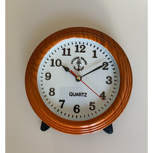 นาฬิกาแขวนตราสมอ Anchor Brand No.09 นาฬิกาตั้งโต๊ะ สีไม้เข้ม ขนาด 7.5 นิ้ว