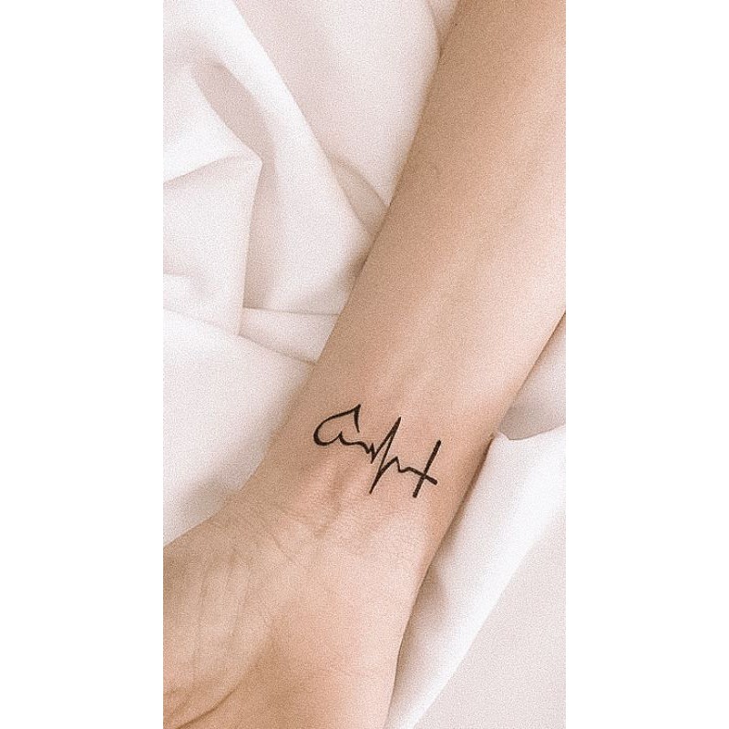 รอยสักพื้นฐานครั้งสุดท้าย 5-7 วัน รอยสักชั่วคราว Love heart rate cross beauty Minimalist Tattoo Stic
