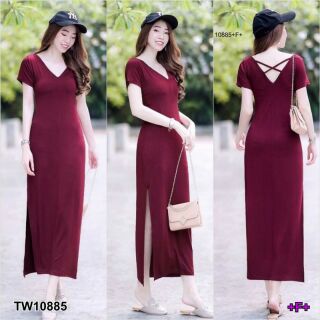 Maxi Dress เดรสยาวคอวีสายไขว้หลัง ชาย