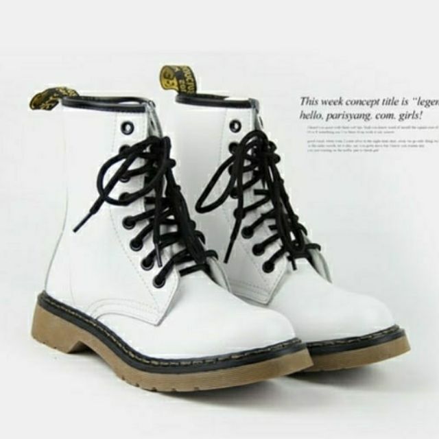 (พร้อมส่ง)บูทหนังแท้ ทรง Dr.Martin พื้นยาง สีขาว(43)