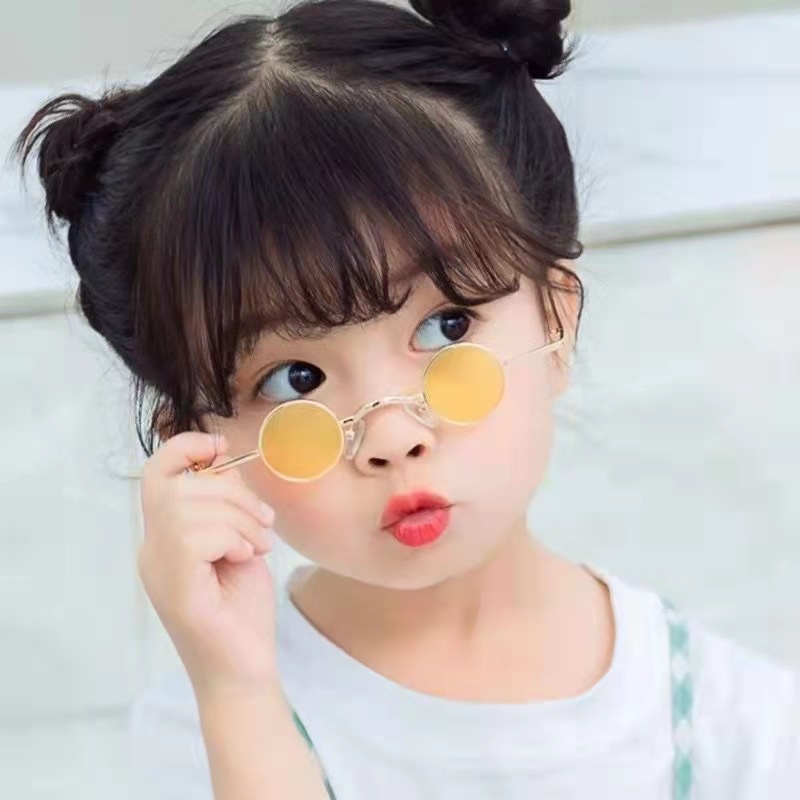 Retro กรอบกลมเล็ก Coloful เลนส์แว่นกันแดดเด็กกลางแจ้ง UV Protection การถ่ายภาพเด็กผู้หญิงแว่นตา