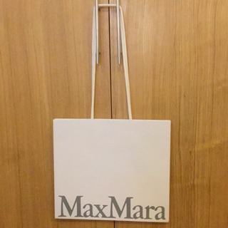 ถุงกระดาษแบรนด์เนม ใส่เสื้อผ้า MaxMara