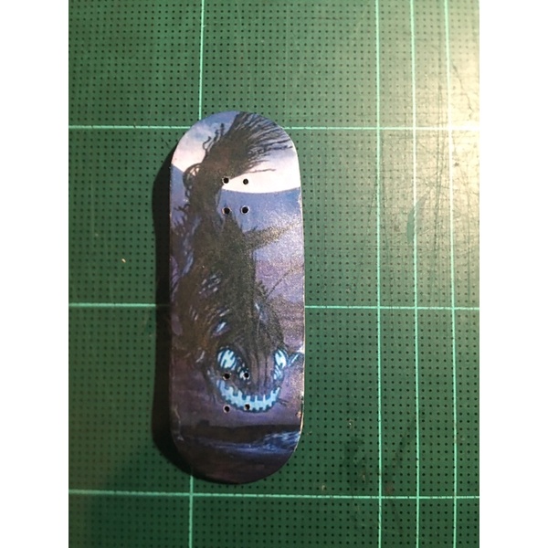 fingerboard 34mm space shark
