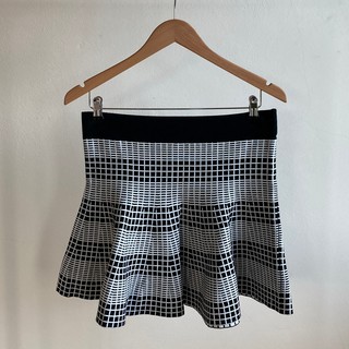 กระโปรง Forever21 Geometric Skirt