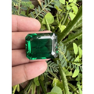 พลอยนาโนมรกตสี่เหลี่ยมตัดมุม 20 × 25 มิล 48 กะรัต | Nano Emerald Octagon shape 20x25 MM 48 cts