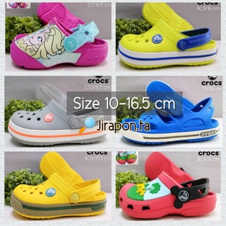 รองเท้าเด็ก ร้องเท้าแตะ 🐊Crocs🐊 (มือสอง) 🍎Size 10-16.5 cm🍎