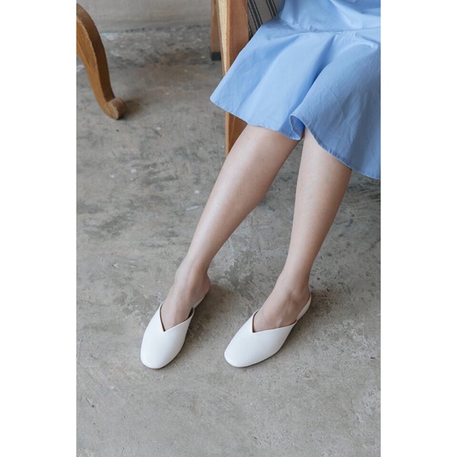 ส่งต่อ on the road slippers สี white (primest_brand)