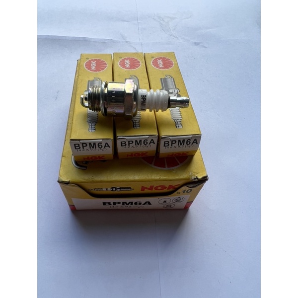 หัวเทียน NGK BPM6A หัวเทียนเครื่องตัดหญ้า