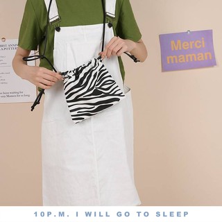 ทักแชทก่อนสั่ง 🕙 กระเป๋าสะพายข้างลายม้าลาย (zebra mini bag)