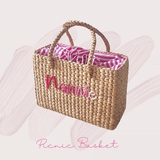 Picnic basket Size M กระเป๋าสานผักตบชวาทรงเหลี่ยม กระเป๋าติดชื่อได้ตามความต้องการ กระเป๋าปิคนิคหรือกระเป๋าทะเล