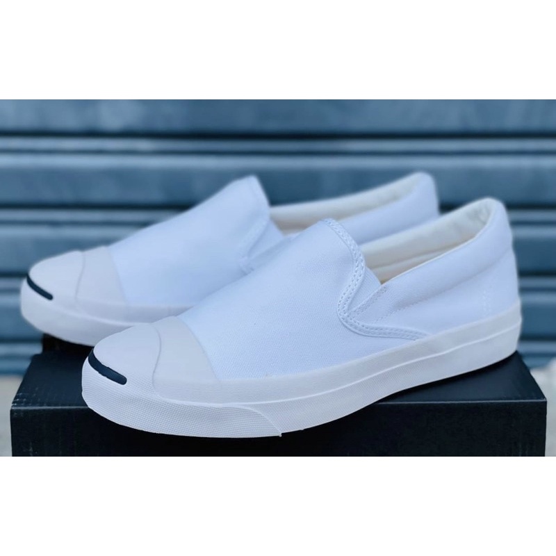 รองเท้า  slip on 💯 มี3สีให้เหลืกคะ