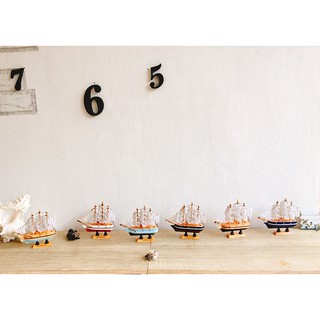 โมเดลเรือสำเภาคละสี(เล็ก) 1 ลำ ยาว 10 ซม.