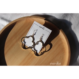 [พร้อมส่ง] ต่างหูห่วงโคลเวอร์