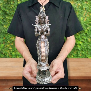 พระพุทธรูปปางจักรพรรดิ์พนมมือ สูง28ซม.ผ่านพิธีปลุกเสกจากวัดมังกร เป็นพระพุทธรูปสิ้นมีศิลปะงดงามเป็นเอกลักษณ์