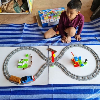 ของเล่นรถไฟโทมัสพร้อมรางและตัวต่อใหญ่มาก ของเล่นรถไฟ ของเล่นโทมัส ของเล่นรางรถไฟพร้อมตัวต่อ