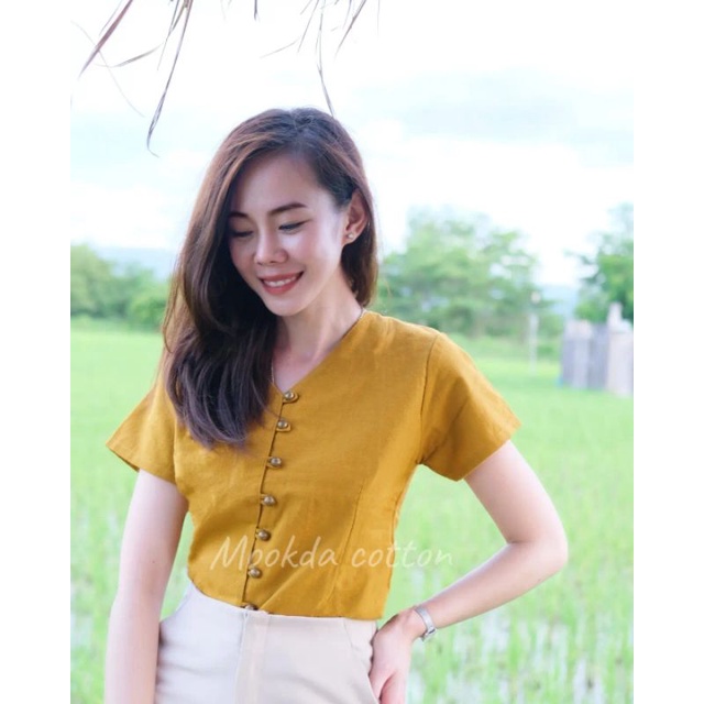 เสื้อผ้าฝ้ายคอวี เเขนสั้น